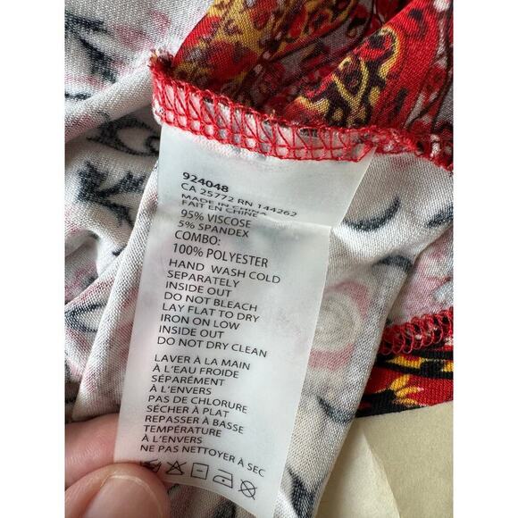 Fylo Blouse Medium Floral Paprika Short Sleeve NWT - Picture 8 of 8